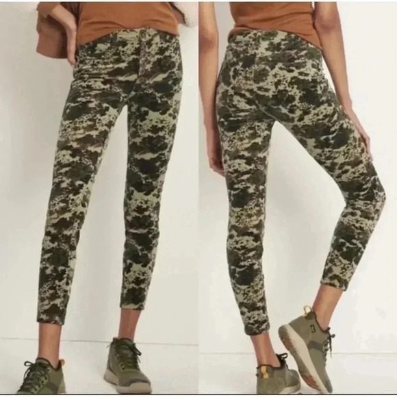 Anthropologie Pilcro High Rise Corduroy Camo Pants, Size 26 Petite - Picture 1 of 11